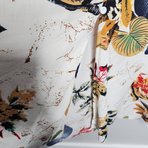 Floral Print Vneck Button Up Midi Dress - Picture 11 of 12